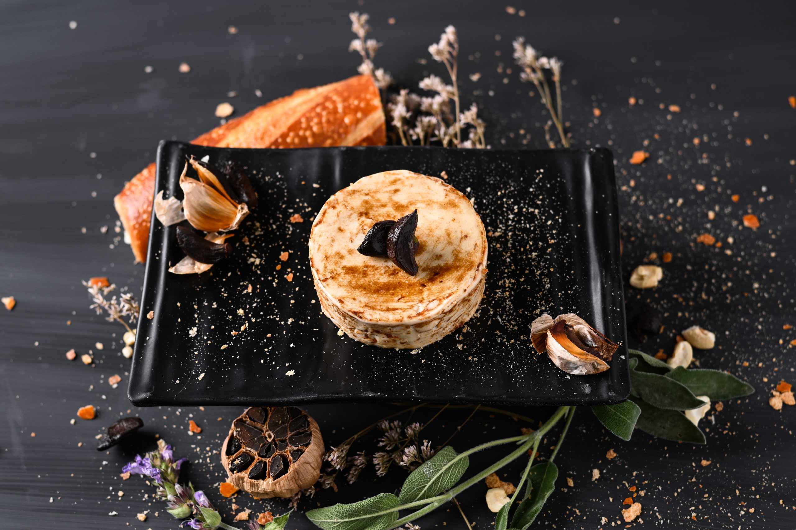 חצי קשה שום שחור 2